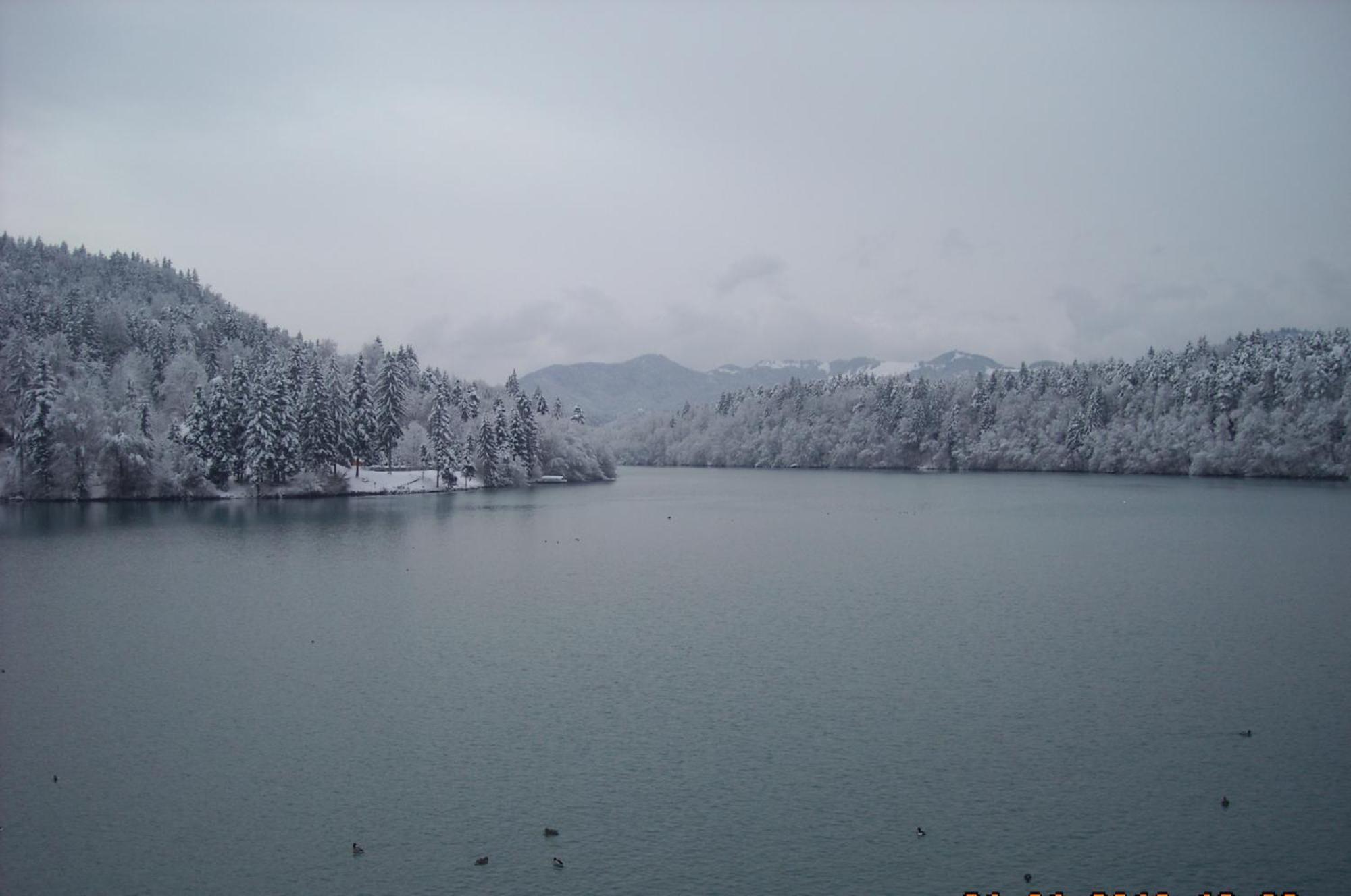 Gostisce Jezero
