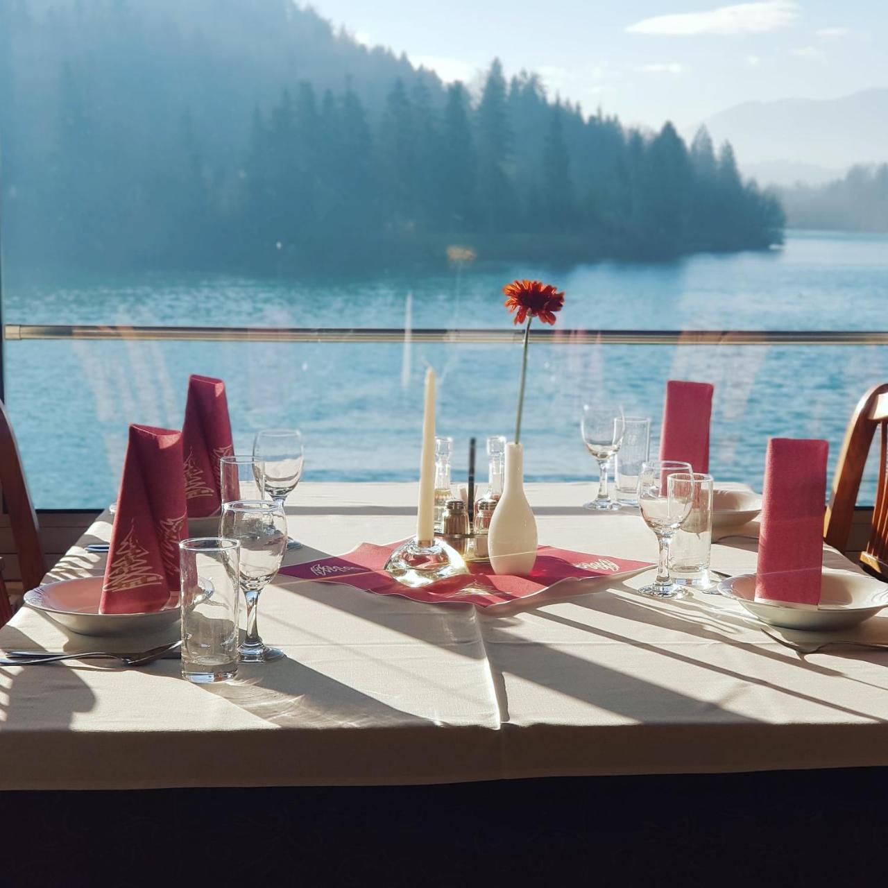 krevet i doručak Gostisce Jezero 3*